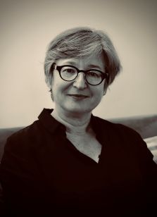 Claire Omhovère